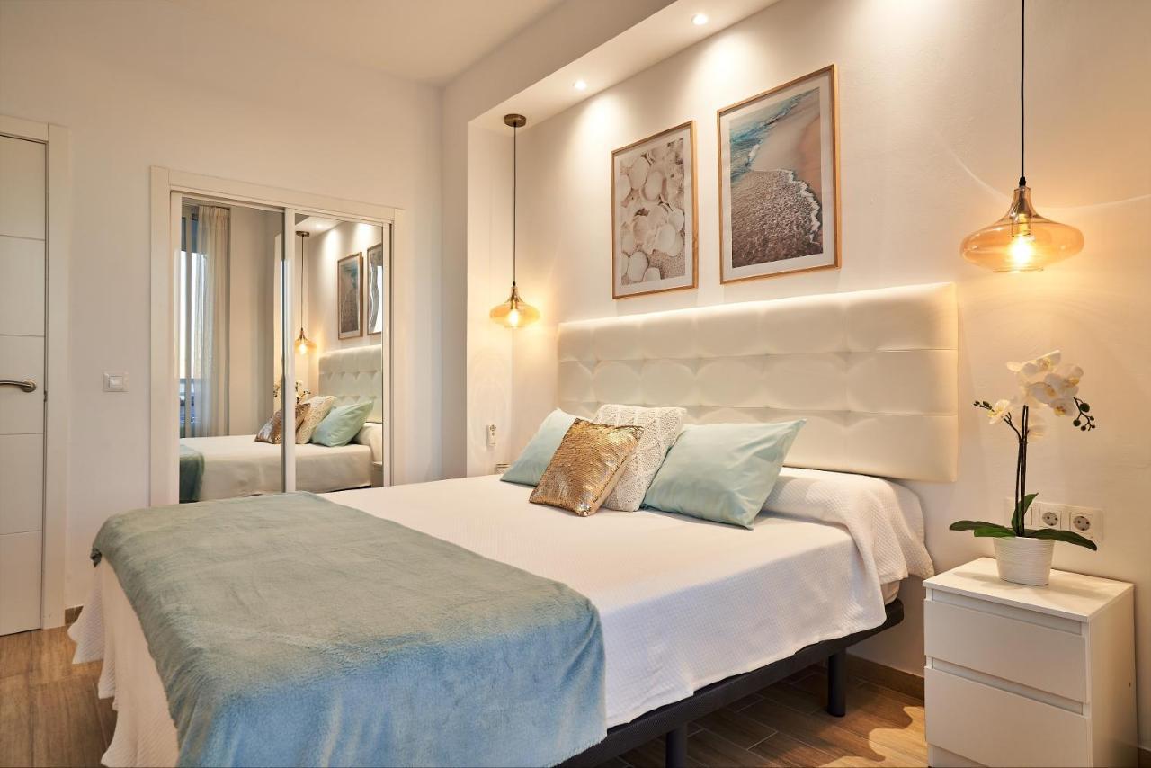 Sunset Beach Charming Apartment With Jacuzzi Torremolinos Exterior foto